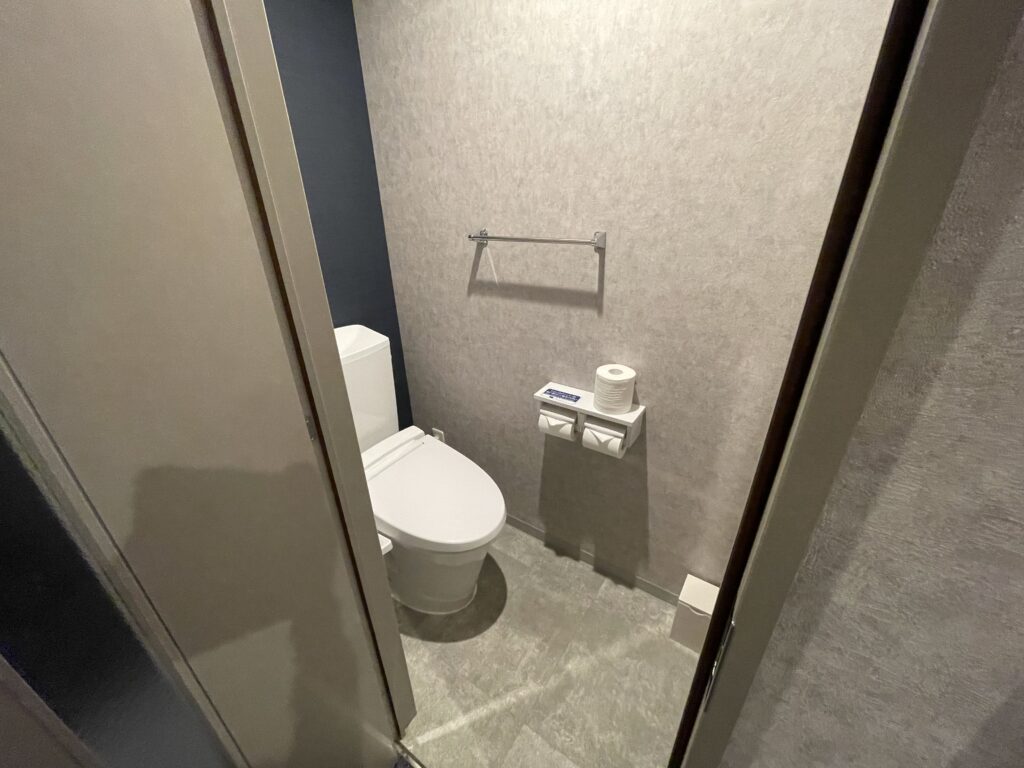 変なホテル福岡博多のダブルルーム（トイレ）